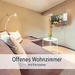 Max Wachs - Mini In Kyritz, Einer Charmanten Stadt Im Herzen Von Brandenburg Dom wakacyjny